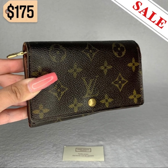 Louis Vuitton Handbags - 🔥SALE🔥Louis Vuitton Monogram Port Vintage Wallet